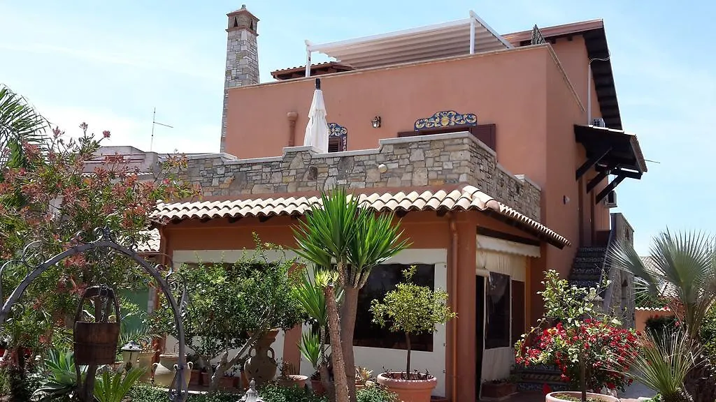 Villa Salvatore San Leone 0*,  Italien