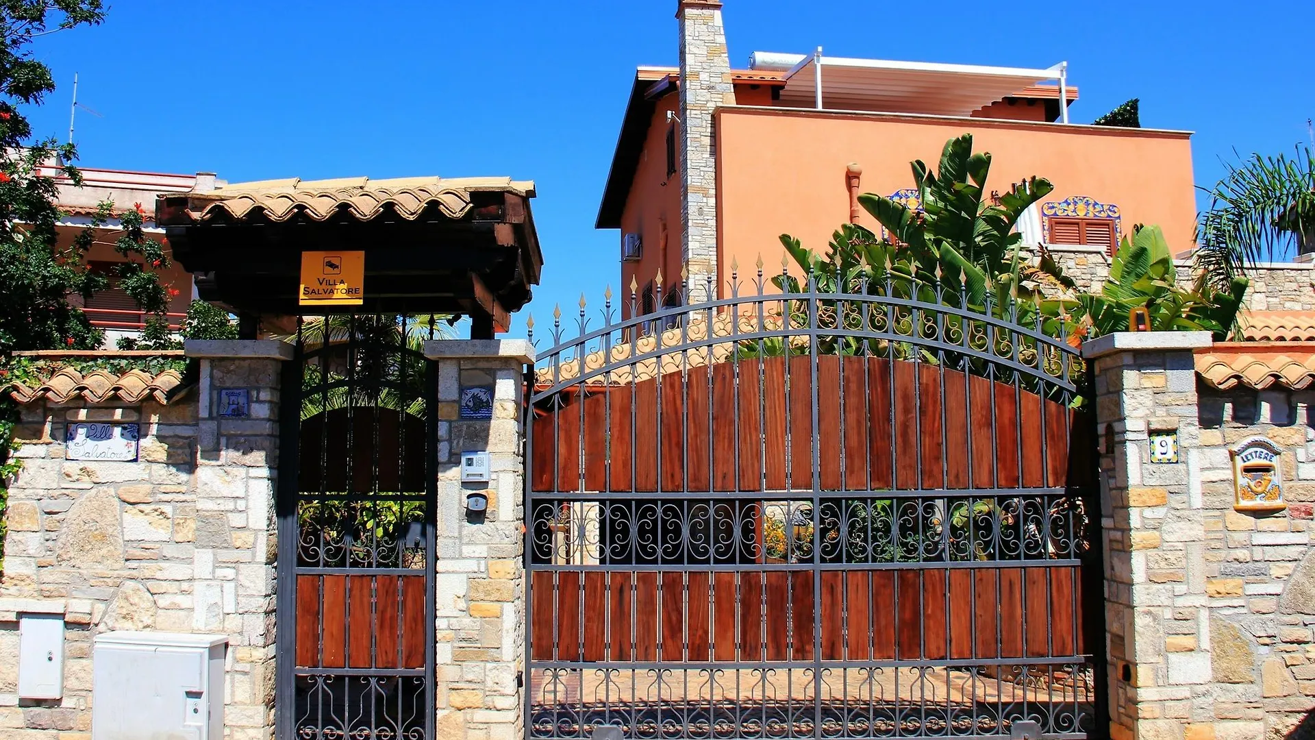 Villa Salvatore San Leone